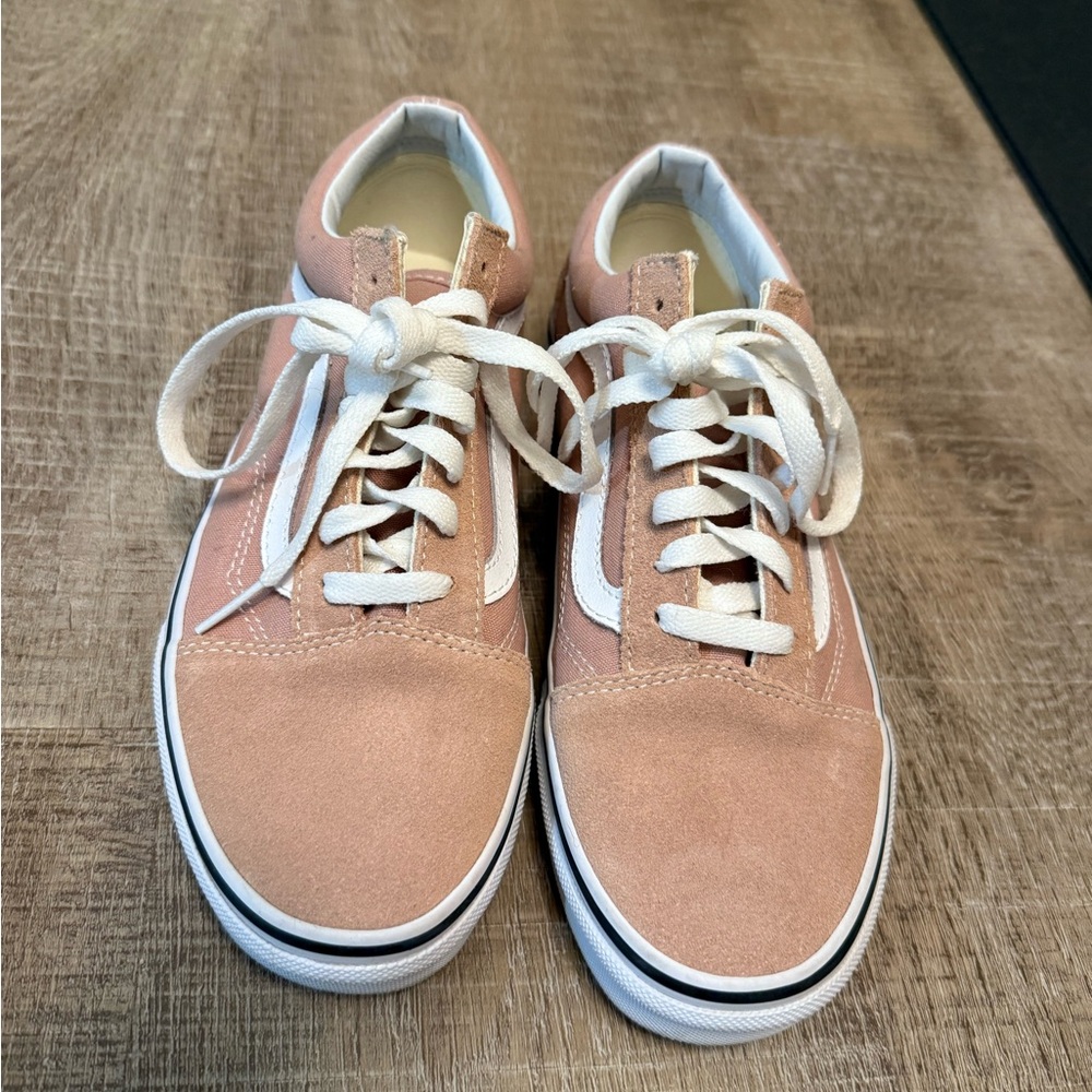 Vans Women's Sneakers - blush Pink and White
